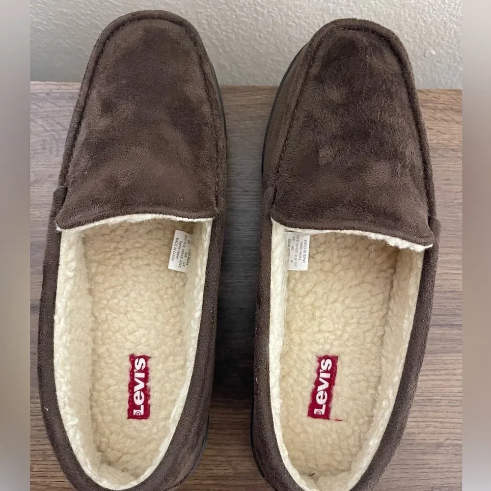 Levi's Brown Slippers